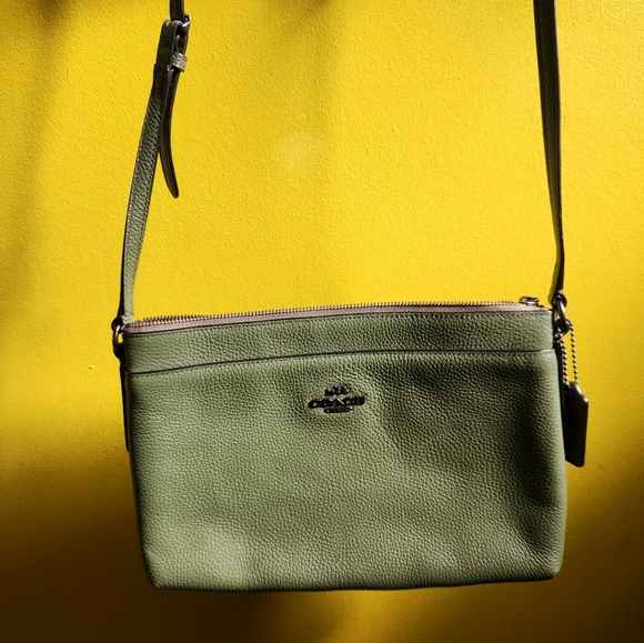 Coach purse - never used! - Picture 2 of 5